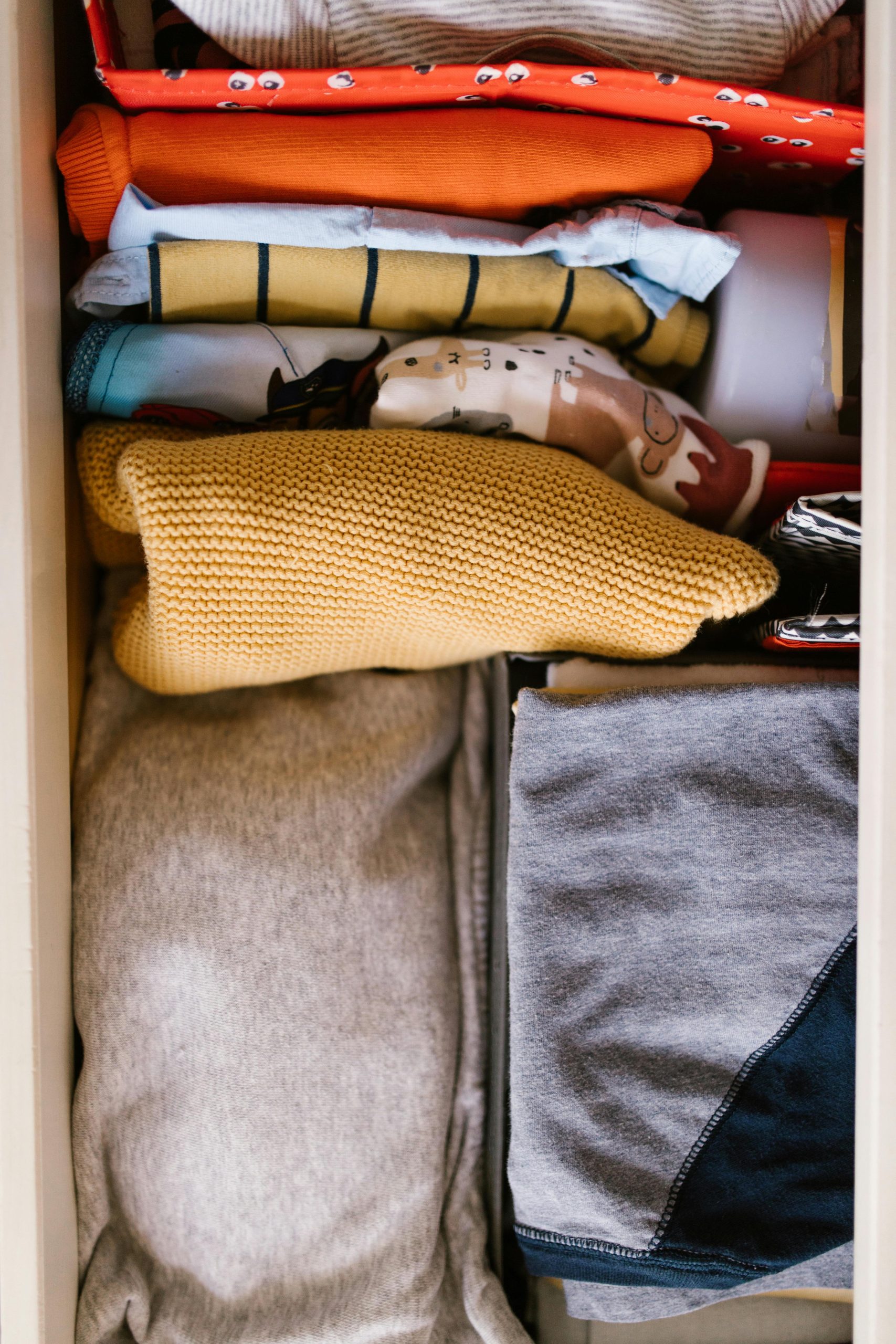 drawer organizer with vertically folded clothes